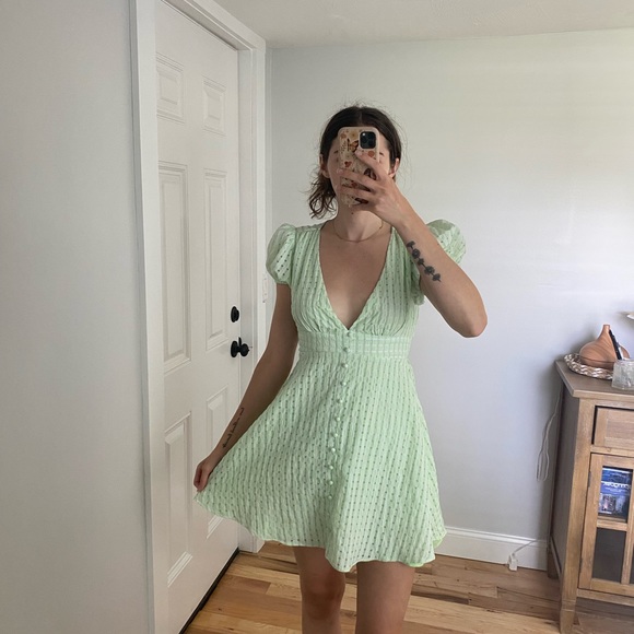 Green dress - Picture 2 of 2